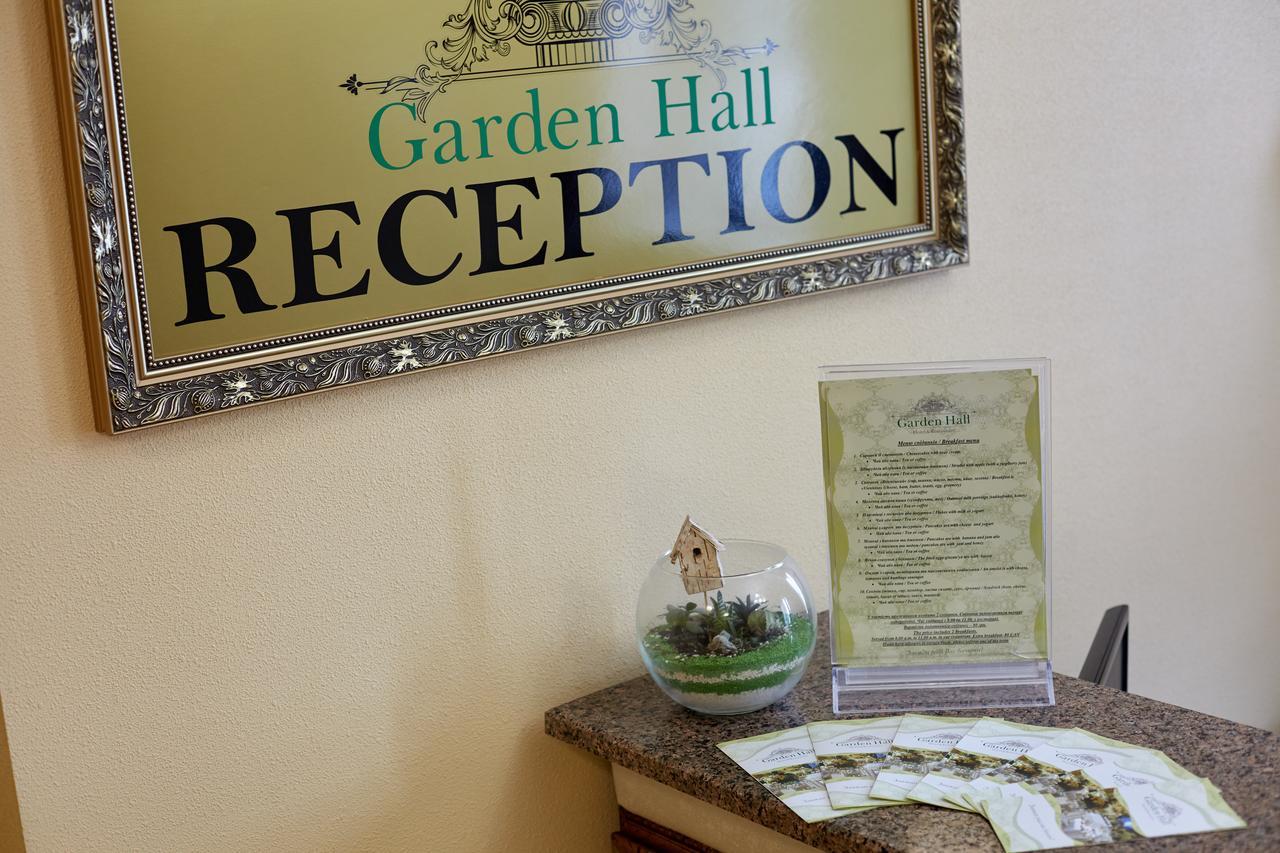 Garden Hall Ternopil Exteriör bild
