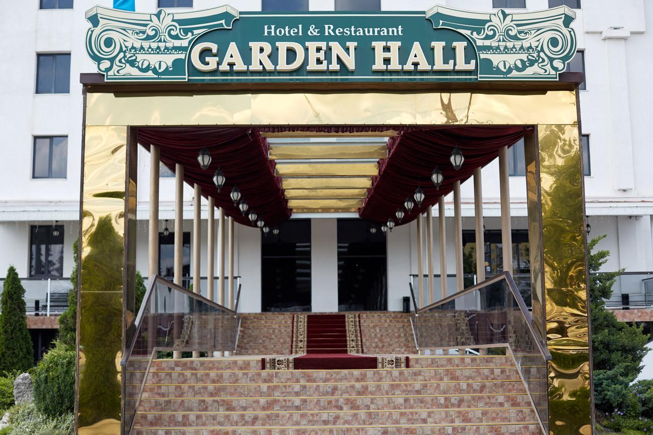 Garden Hall Ternopil Exteriör bild
